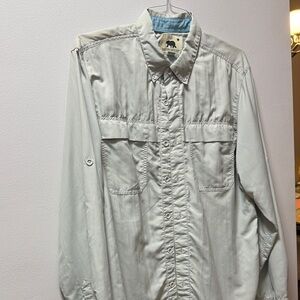 Gray long sleeve shirt